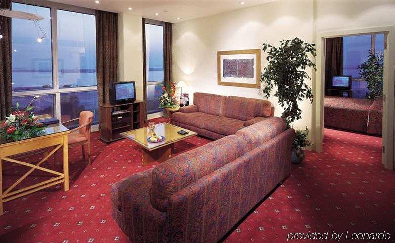 Hilton Baynunah Hotel 아부다비 객실 사진